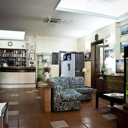 Hotel Artu 3*